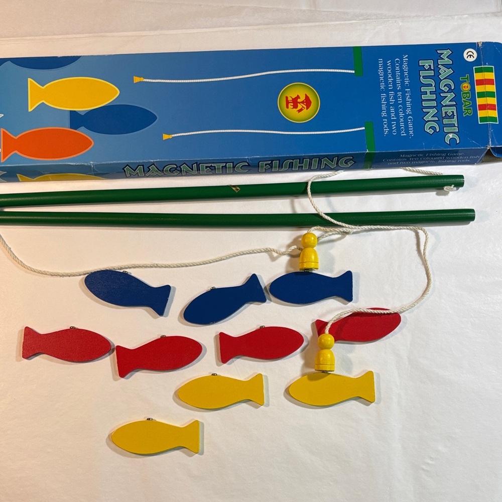 Tobar Vintage Wooden Magnetic Fishing Game